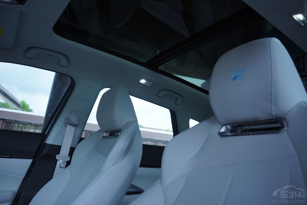 ���ϻ��SUV �W��Z6 iDD������Pro DM-i