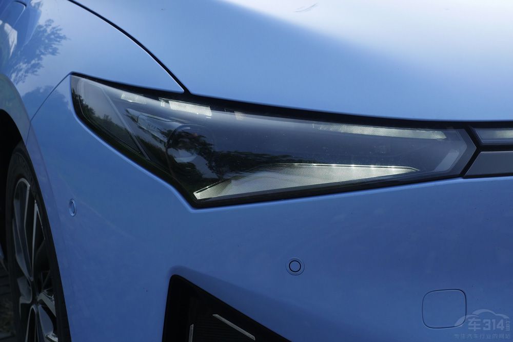 �L�����{SL03��С�iP5�����l��ֵ���x��