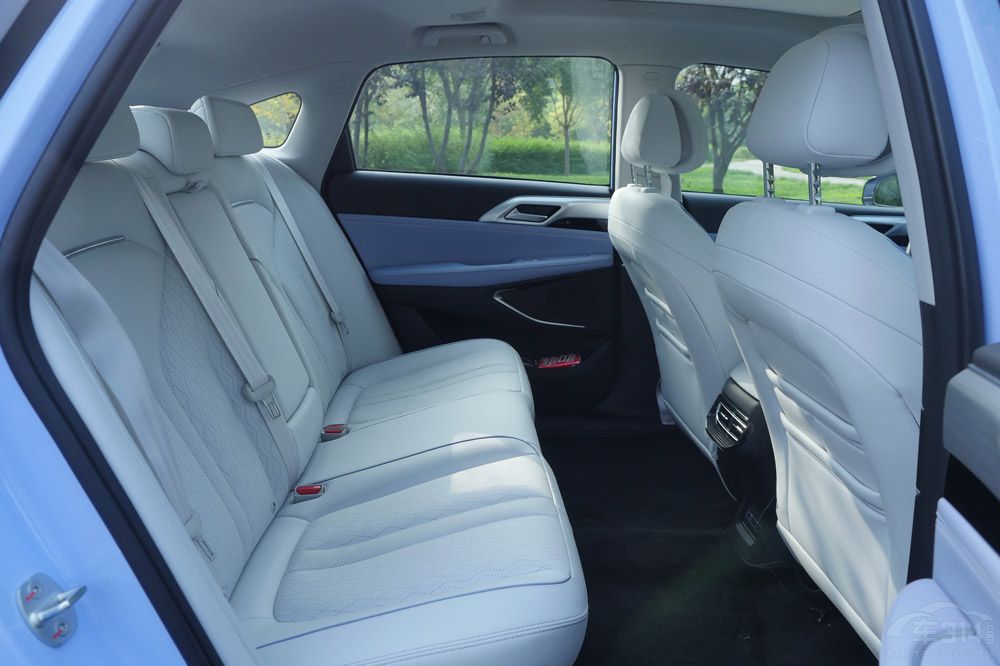 �L�����{SL03��С�iP5�����l��ֵ���x��