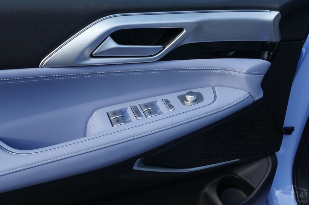 �L�����{SL03��С�iP5�����l��ֵ���x��