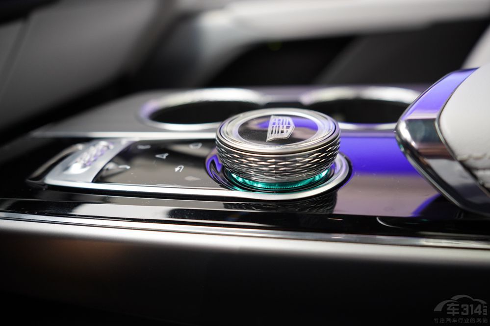 �P������LYRIQ�J���ε��ES7ԓ��ô�x��