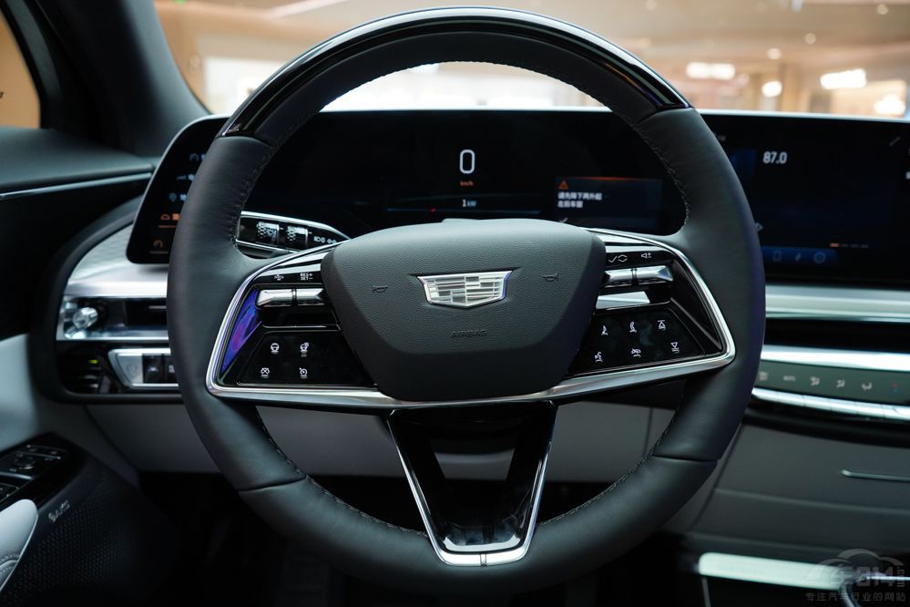 �P������LYRIQ�J���ε��ES7ԓ��ô�x��