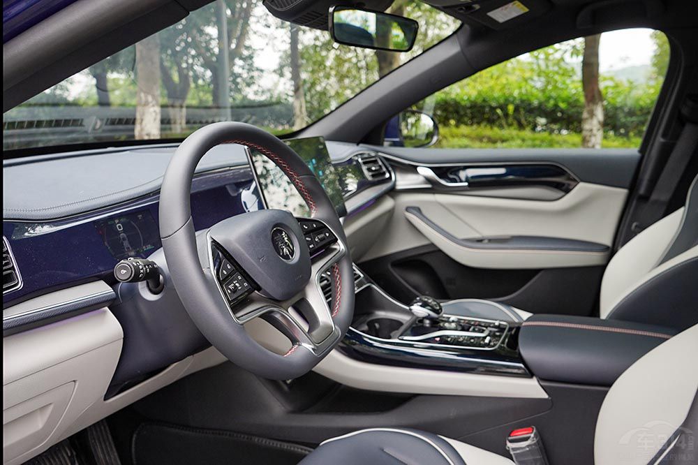 �L�����{SL03����PLUS DM-i �l��ֵ���I��