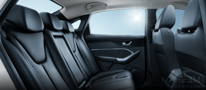 ����С���� ���{SL03�͆���D60EV�l������