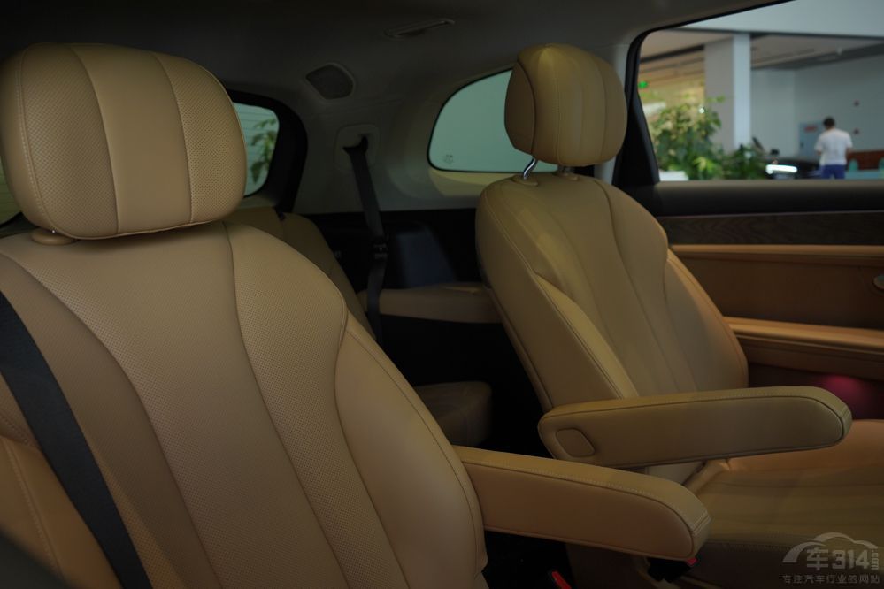 ����ONE�����Ŕ� ����M7��ֵ���x����