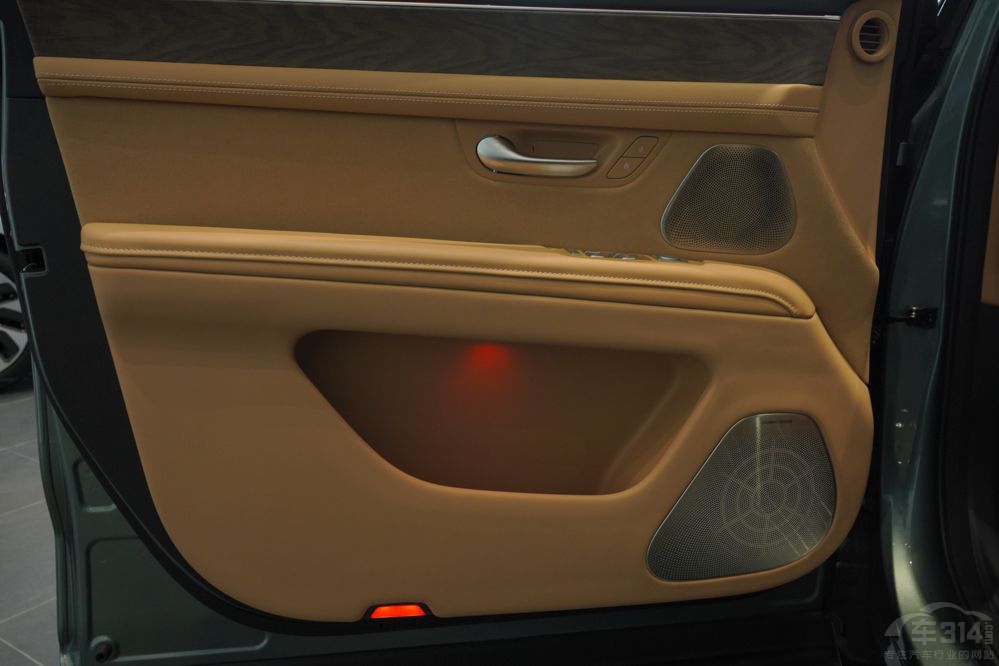 ����ONE�����Ŕ� ����M7��ֵ���x����