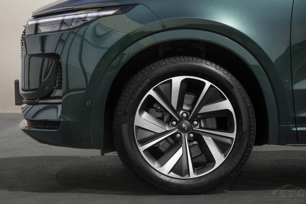 ����ONE�����Ŕ� ����M7��ֵ���x�᣿