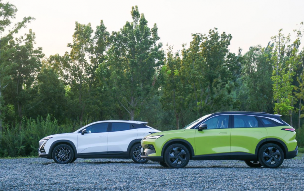 ����ħ��PK�L��UNI-T �l���ǡ������֮�x��