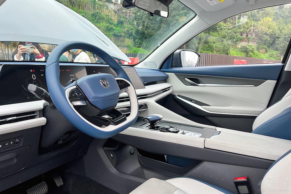 �L��CS75 PLUS�ܷ��c�֠���XC40һ�^����