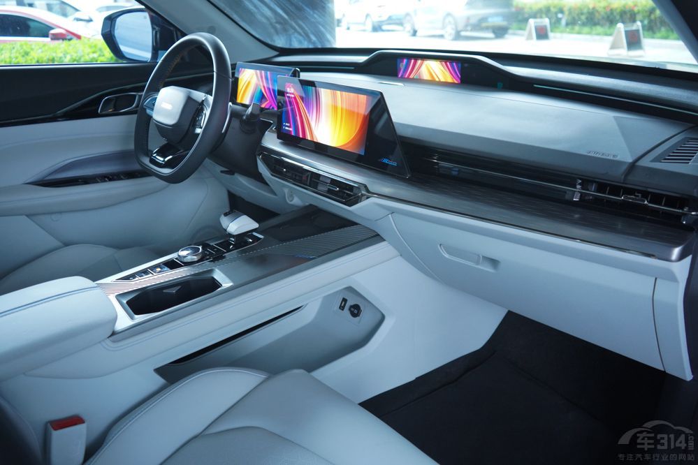 護(hù)衛(wèi)艦07領(lǐng)銜 盤點(diǎn)2022成都車展上新車型 護(hù)衛(wèi)艦07領(lǐng)銜 盤點(diǎn)2022成都車展上新車型