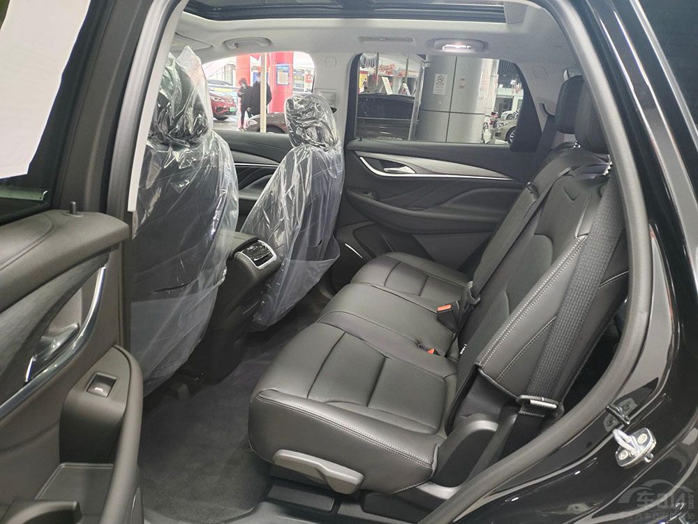 �д���SUV ����x�񰢾S��11߀�ǰ�������