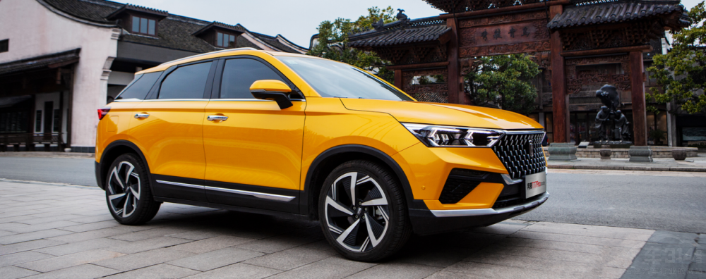 ����f(shu��)���vT77 PRO�����p�˵ĵ�һ��SUV