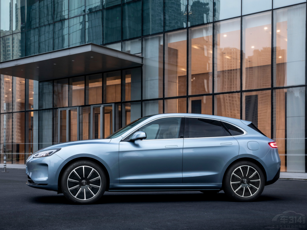 ����M5 EV�Ͱ�����T �l�Ǽ���SUV�(y��u)�x