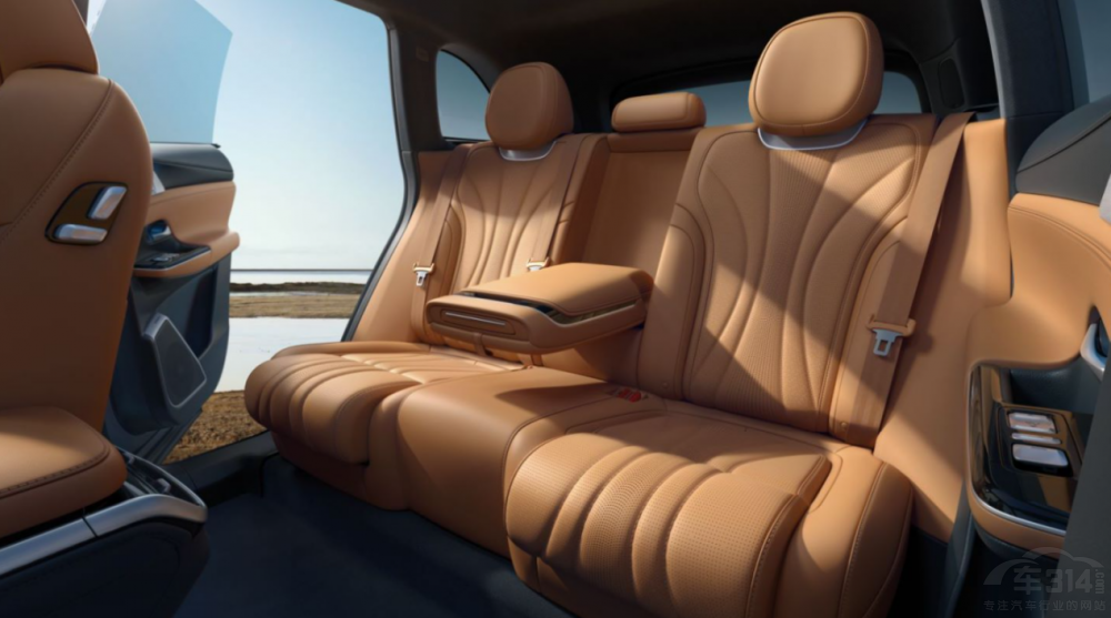 С�iG9 �ܳɞ鼃�SUV�Ј�����(bi��o)�U����