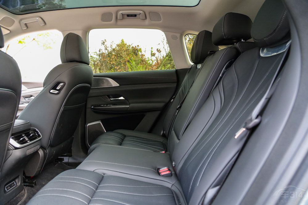 С�iG9��̽�U�� �l���д��ͼ���SUV���x��