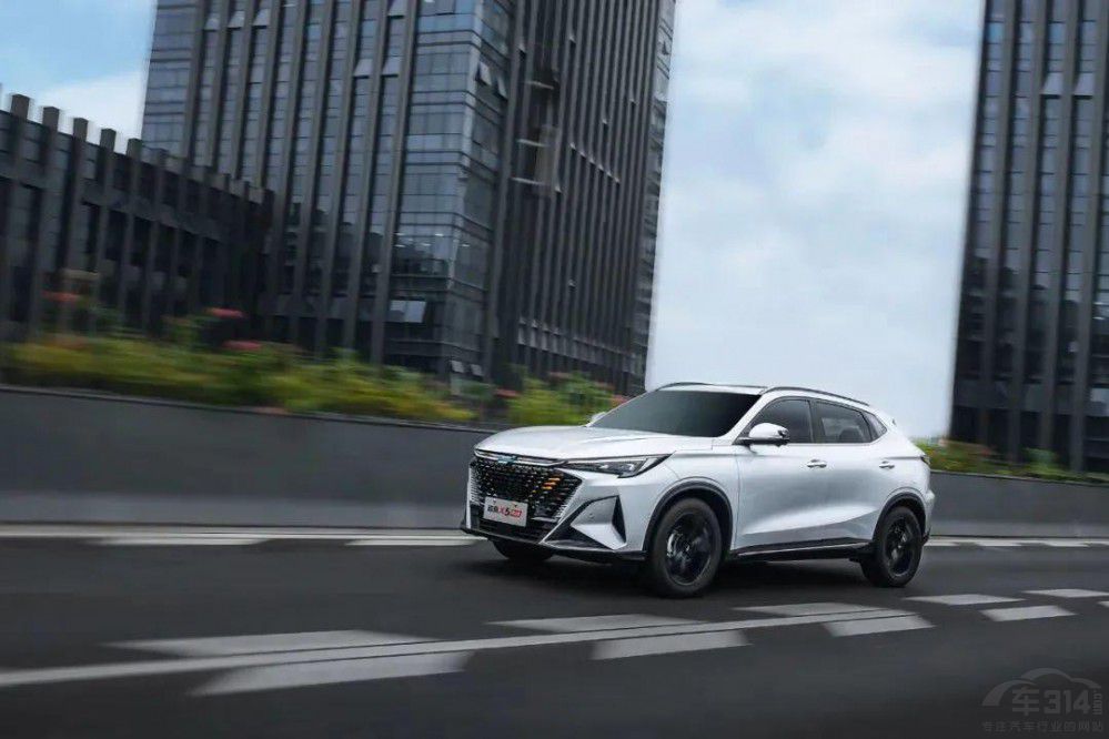 �����㡱�W��X5 PLUS���ȡ��ό����п� �x�l��