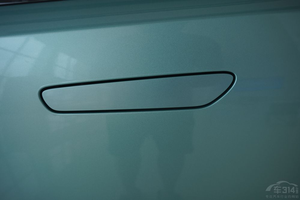 �ȁ��Ϻ������L(zh��ng)�����{(l��n)SL03 �l(shu��)��ֵ���I��