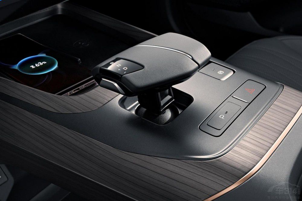 �L(zh��ng)�����_(d��)���Q�������I�еġ���߅�Α�(zh��n)ʿ����