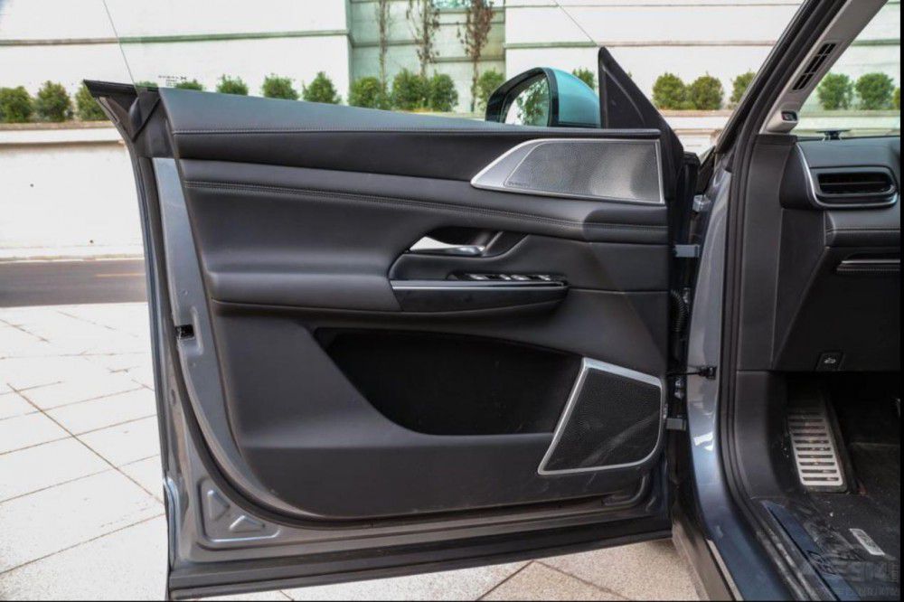 С�iG9��������L9��Model Y�l��ֵ���I