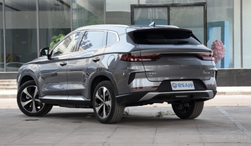 影酷混動(dòng)對(duì)比本田CR-V混動(dòng)和宋PLUS DM-i 影酷混動(dòng)對(duì)比本田CR-V混動(dòng)和宋PLUS DM-i