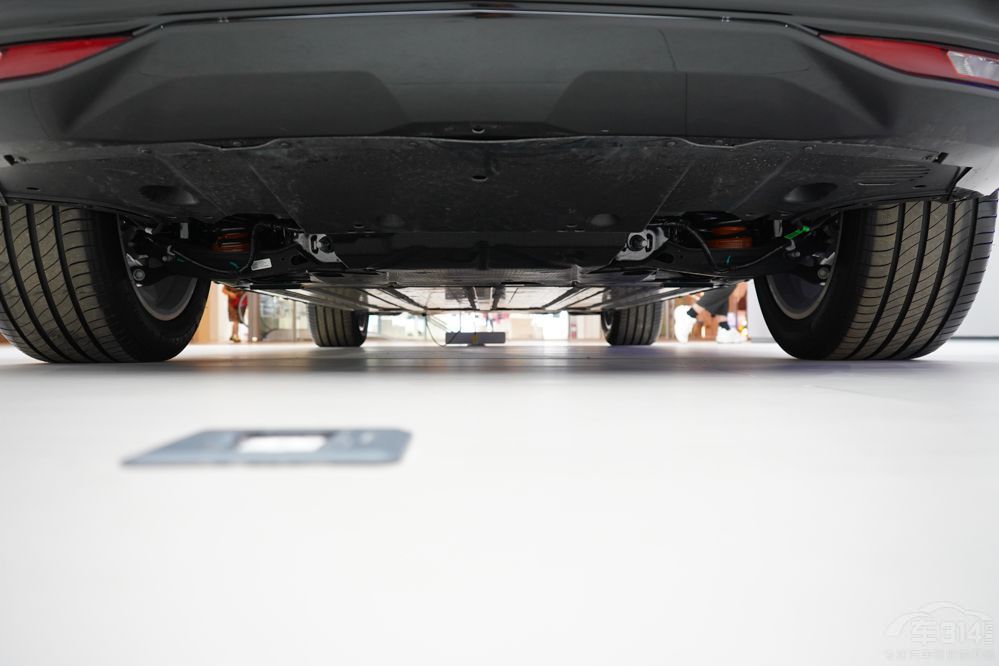 ε��(l��i)EC7��(du��)�ȄP������LYRIQ�J��ԓ�x�l(shu��)��