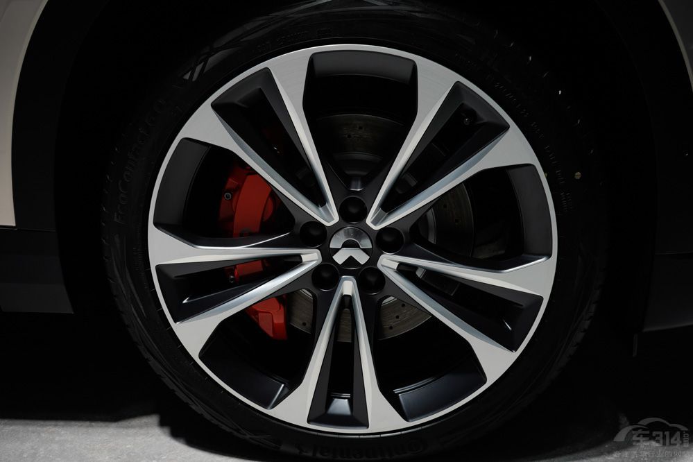 ε��(l��i)EC7��(du��)�ȄP������LYRIQ�J��ԓ�x�l(shu��)��