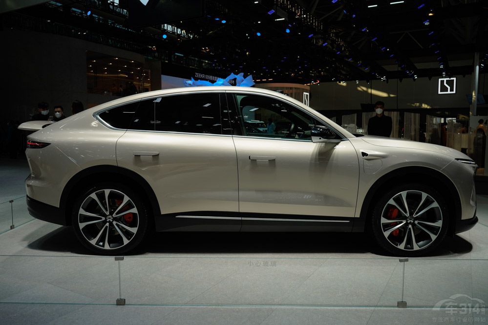 ε��(l��i)EC7��(du��)�ȄP������LYRIQ�J��ԓ�x�l(shu��)��