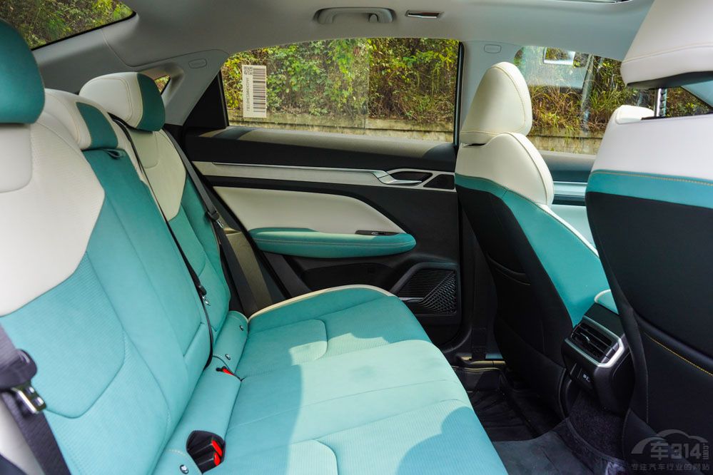 ��PLUS DM-i�͵ۺ�L ����Hi��P�l(shu��)����(qi��ng)����