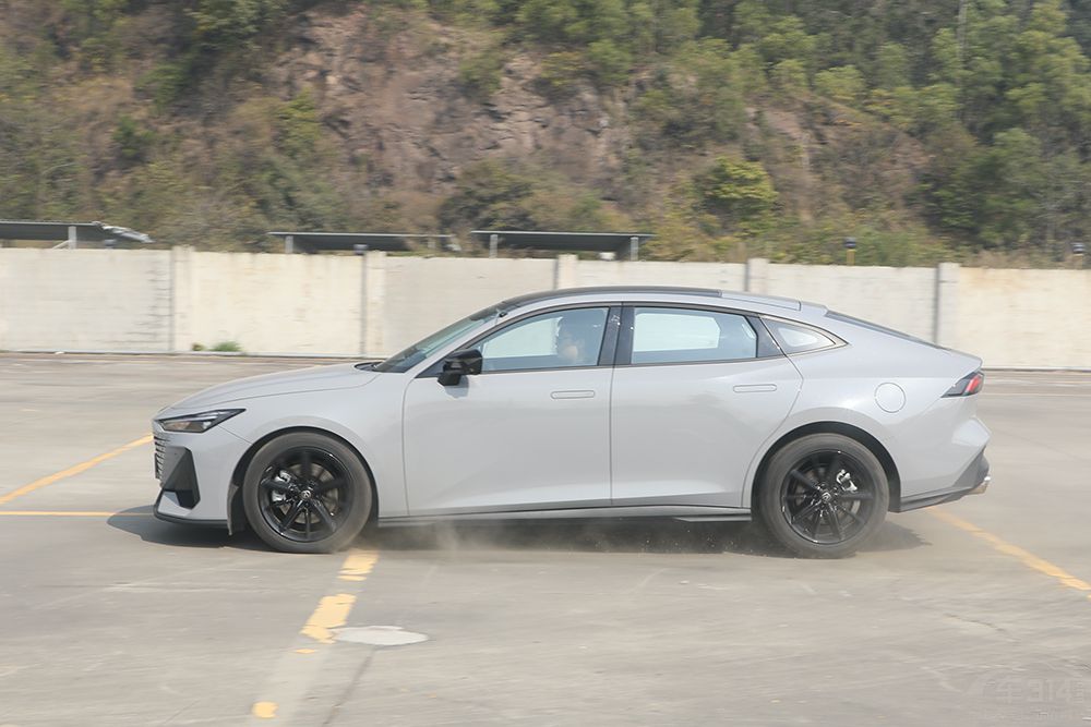 ��ӕr�� զ�x��һ�v���ü�߂��Ե��I܇��