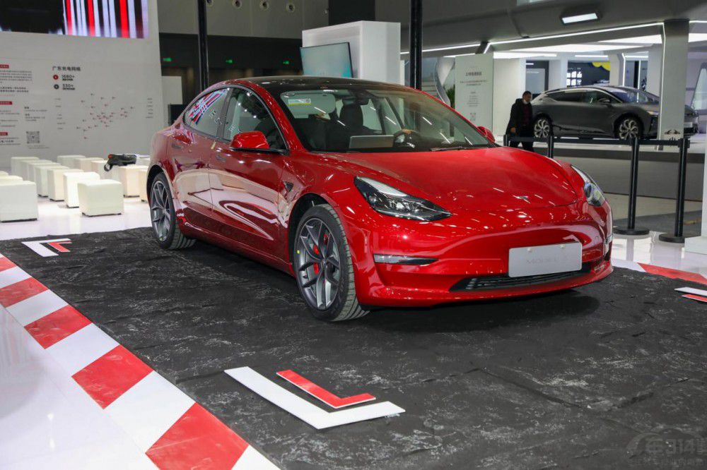 �O�001�ڱ�̫���������h����Model 3P��