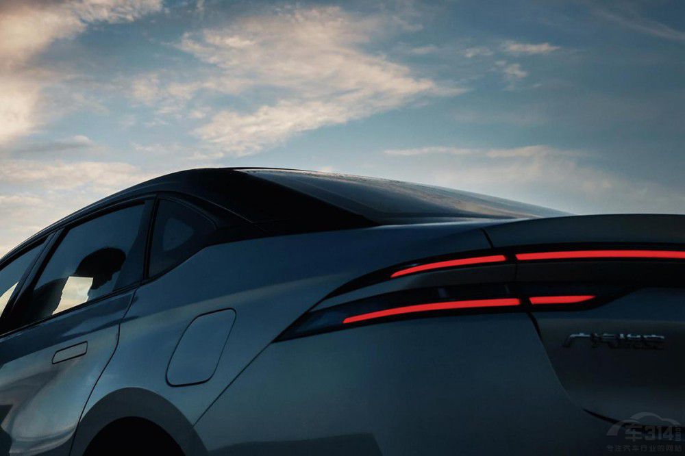 20�f(w��n)��(j��)�e���ܼ��I С�iP5��(du��)AION S Plus