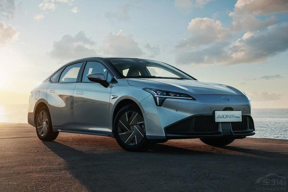 20�f(w��n)��(j��)�e���ܼ��I С�iP5��(du��)AION S Plus