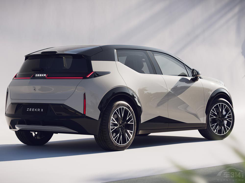 ��������ѽ^�������Ϻ�܇չ3������Ʒ��SUV