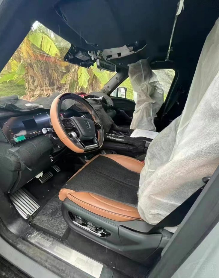 ��������ѽ^�������Ϻ�܇չ3������Ʒ��SUV