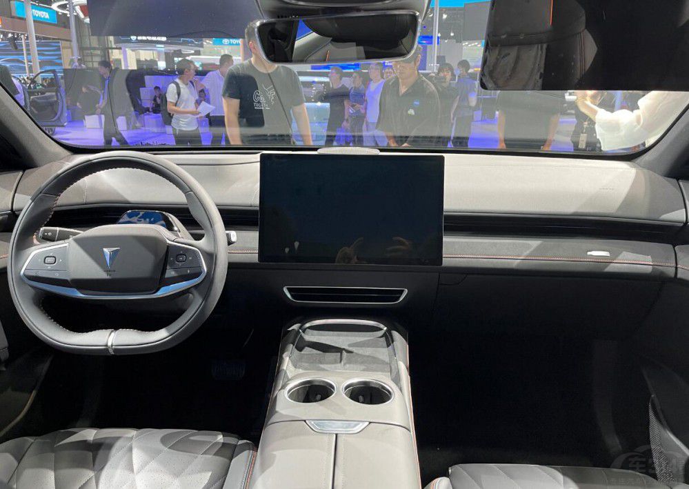 �Ϻ�܇չ�������P(gu��n)ע������SUV܇�ͱP�c(di��n)��