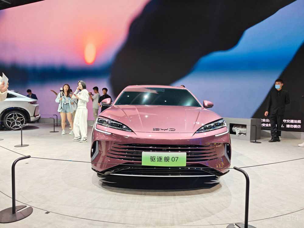 �Ϻ�܇չ�ϵı�����܇ 20��30�f(w��n)Ԫզ����