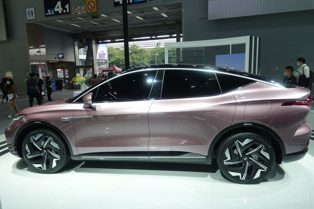 �Ϻ�܇չ�ϵı�����܇ 20��30�f(w��n)Ԫզ����