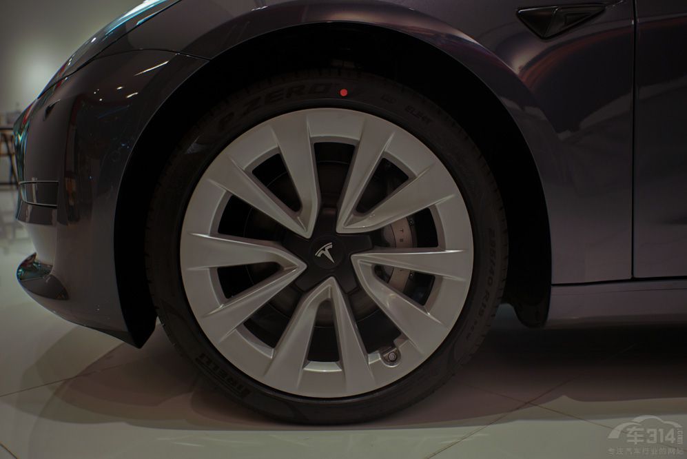 С�iP7i����˹��Model 3��(du��)�� �l(shu��)��ֵ���I(m��i)��