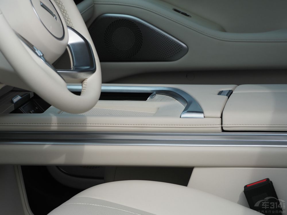 ���̰�܇�����x ����L8 �����{ɽDHT-PHEV