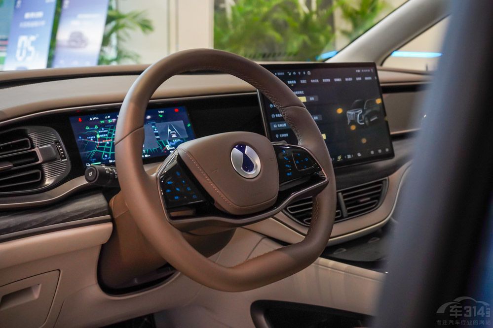 ����GL8 �ٿ�D9 �l(f��)�F�˄e�˺��v�ݵĲ��