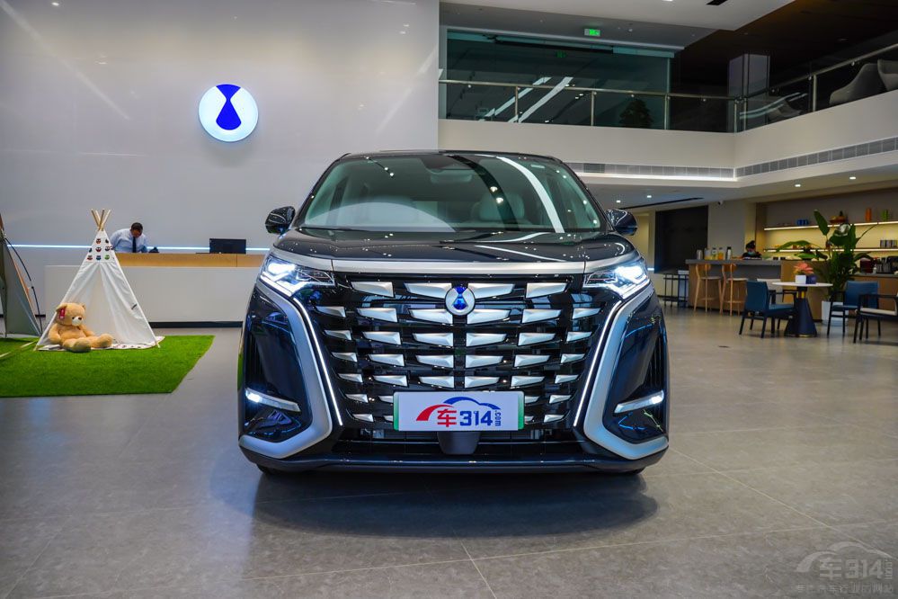 ����GL8 �ٿ�D9 �l(f��)�F�˄e�˺��v�ݵĲ��