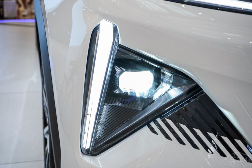 �y��L7����RAV4�s���p��E+ ����@ô����