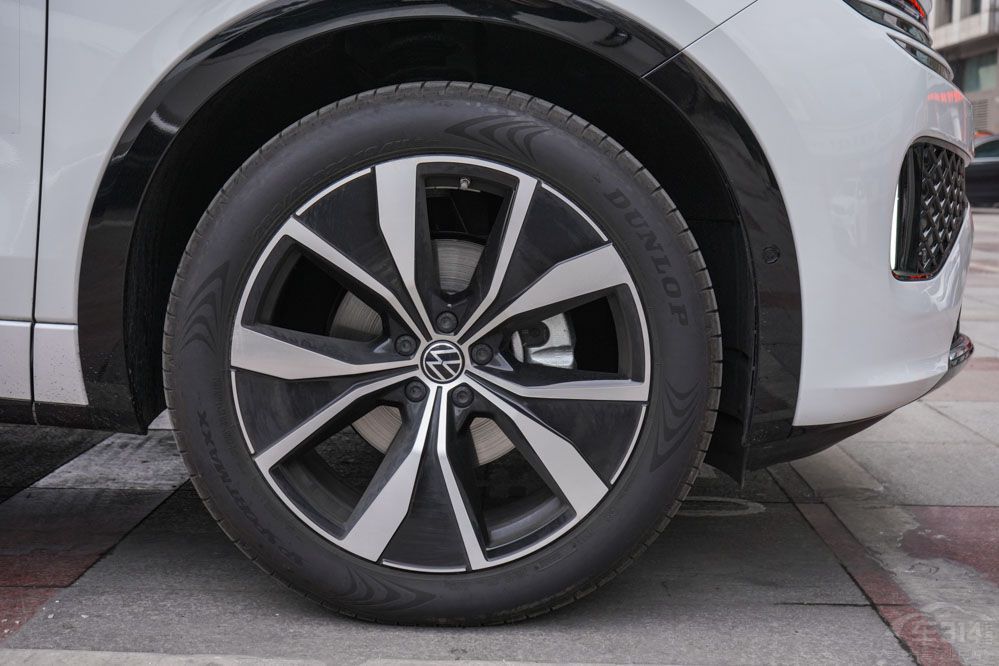 ��Ʒ�|(zh��)����SUV֮������;�����c�󱊔�Ѳ