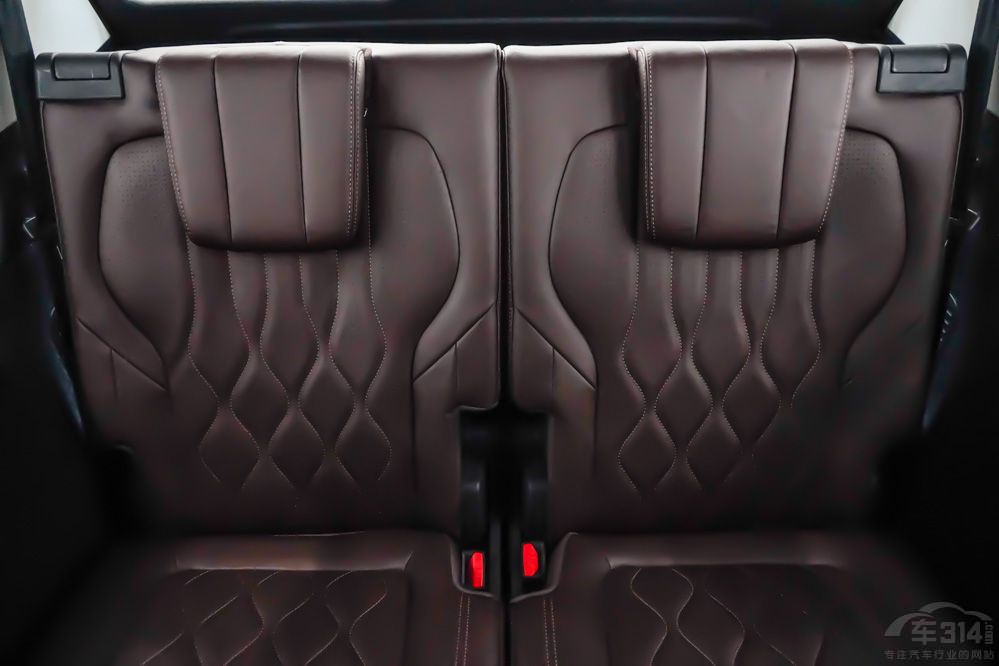 ��Ʒ�|(zh��)����SUV֮������;�����c�󱊔�Ѳ