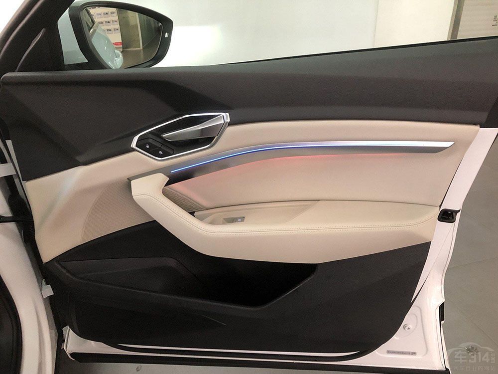 �W��e-tron����С�iG9 �Ñ�����x�������