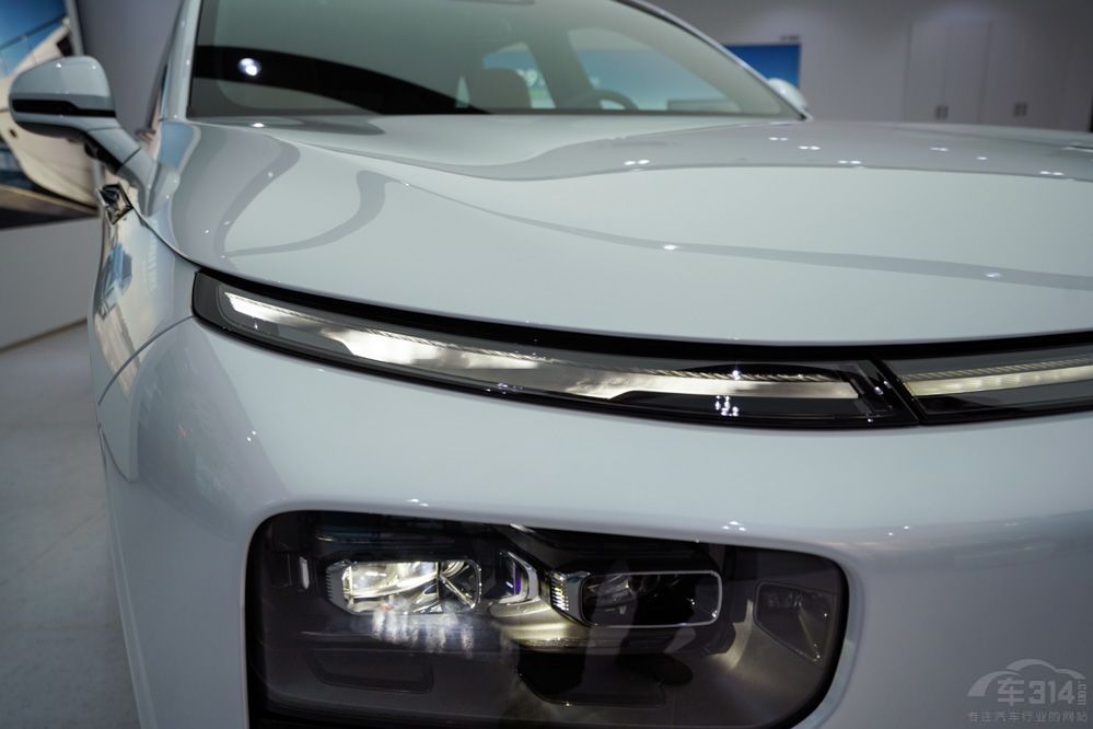 �W��e-tron����С�iG9 �Ñ�����x�������