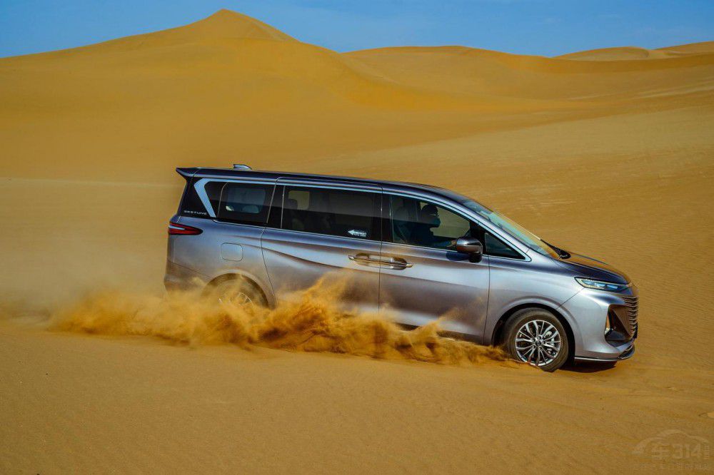 ���vM9�͂���M8 �l���Ǿ�Ӣ��ͥ�����x��