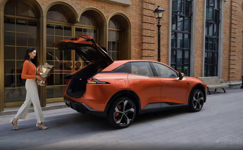 �������{S7 ��PLUS�͗n��MAX�܄ٳ�����