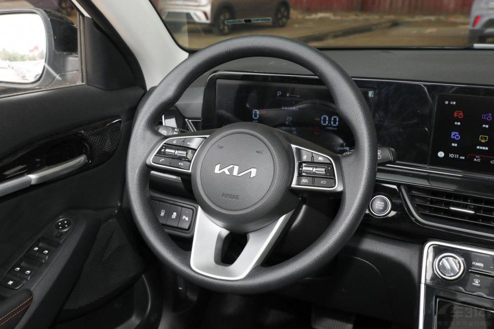 10�f(w��n)��(j��)SUV�ěQِȦ ����ِ�D˹��(du��)��XR-V