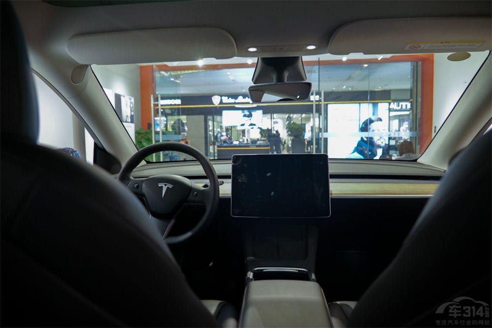 6�µ�����SUV �n��MAX����˹��߀Ҫ��